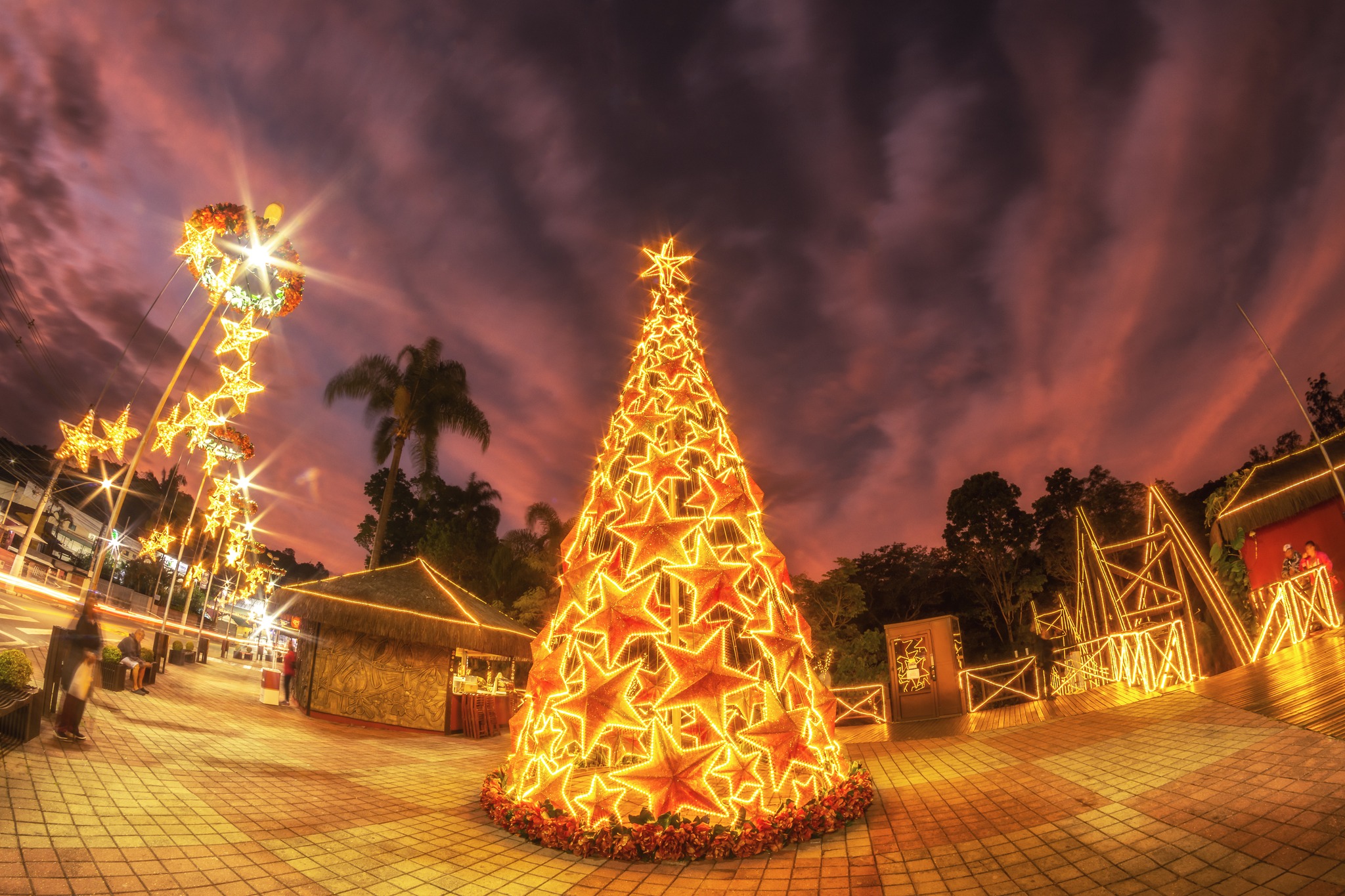 Veja fotos do Natal Iluminado 2023